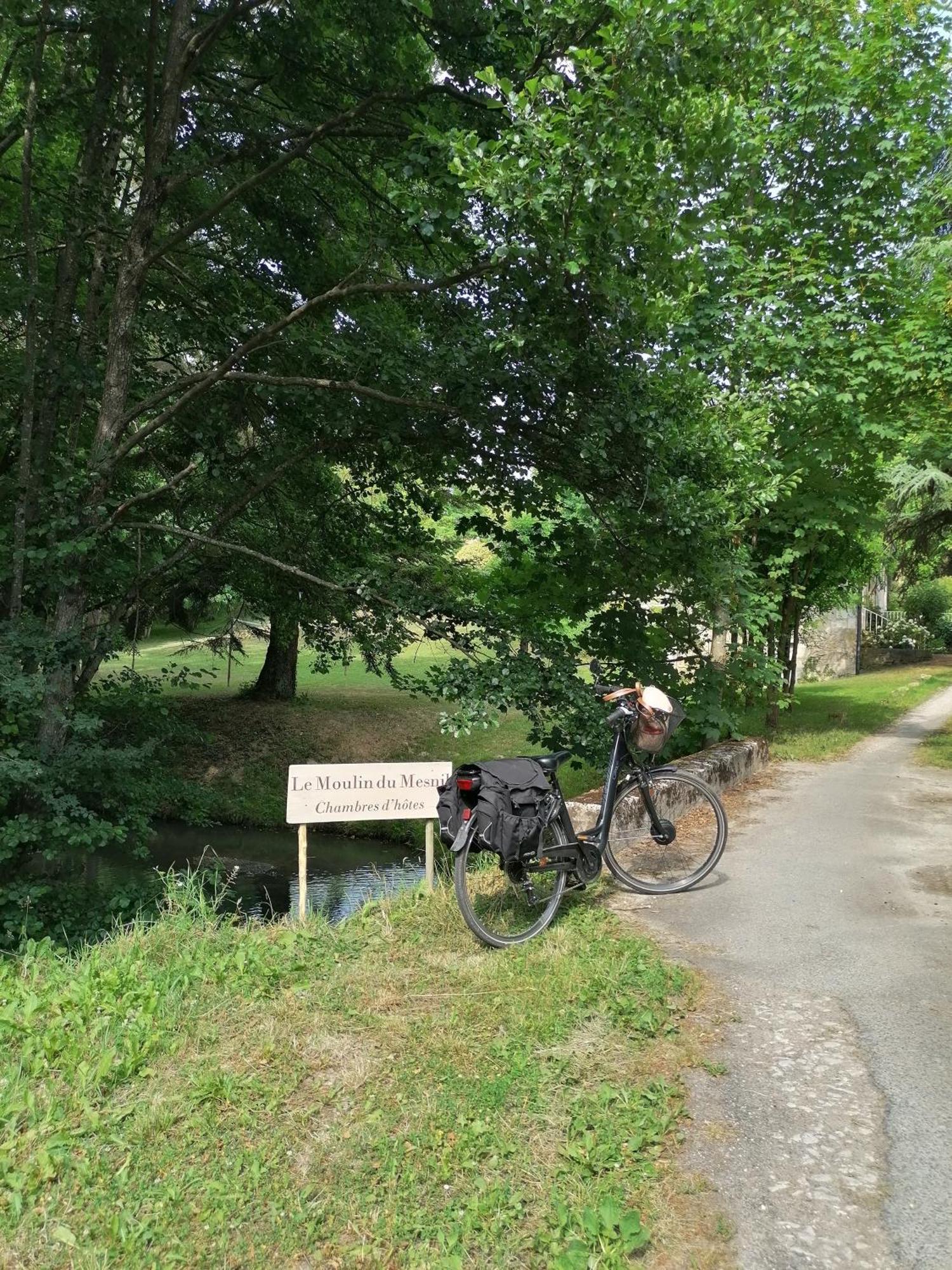 Bed and Breakfast Le Moulin Du Mesnil Saint-Georges-sur-Cher Esterno foto
